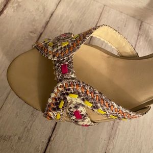 GUESS platform heels.